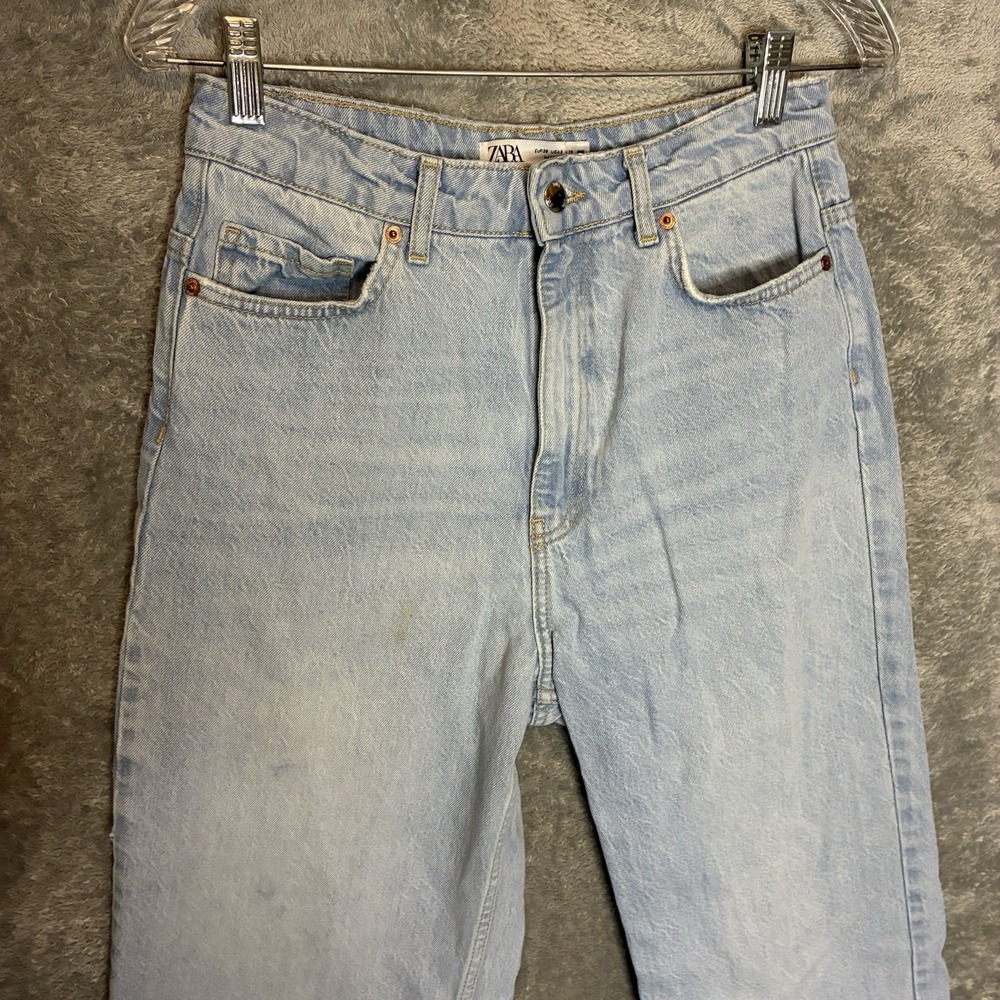 Zara Womens Light Wash Wide Straight Leg Jean 6 High Rise Rigid Relaxed Loose